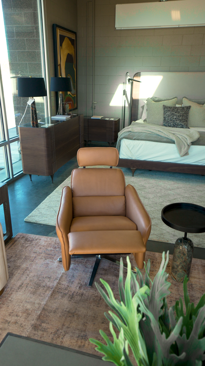 Aura Swivel Chair Leather Cognac